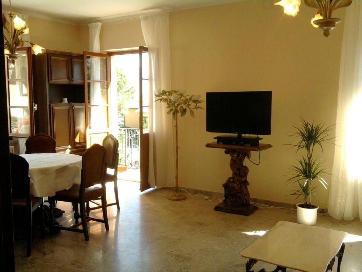 קנוביו Casa Farfalla מראה חיצוני תמונה